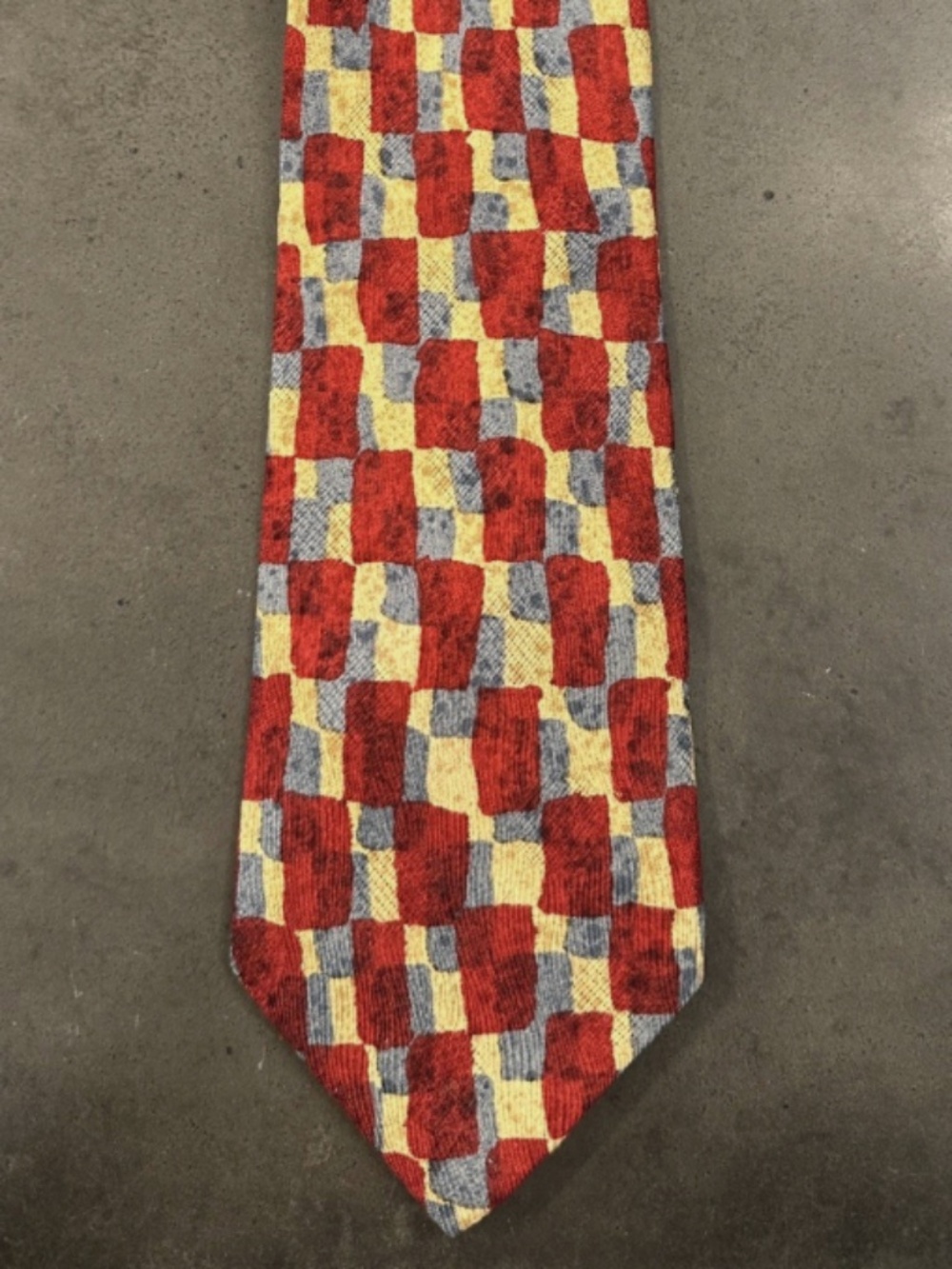 Ermenegildo Zegna Mens Tie 100% Silk Abstract Geometric Tan Red Gray Italy